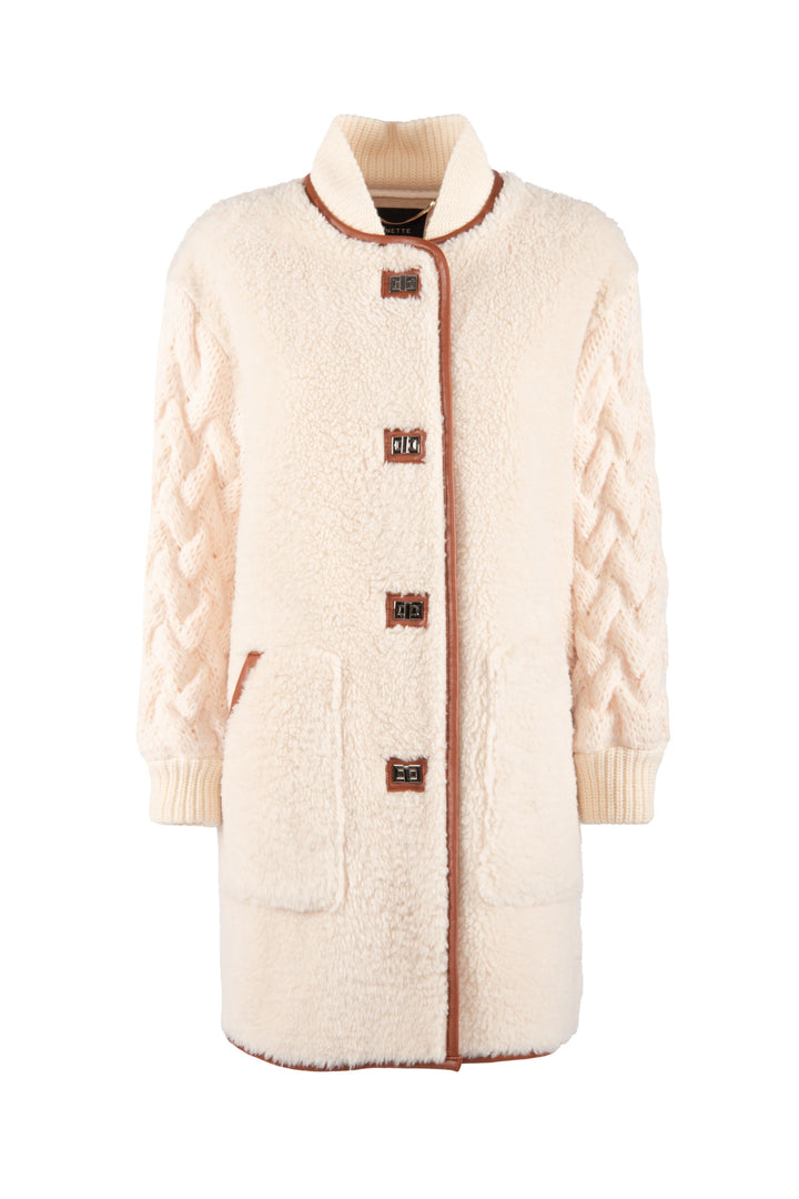 Giaccone “Pippi” avorio in ecoagnellino con maniche in maglia