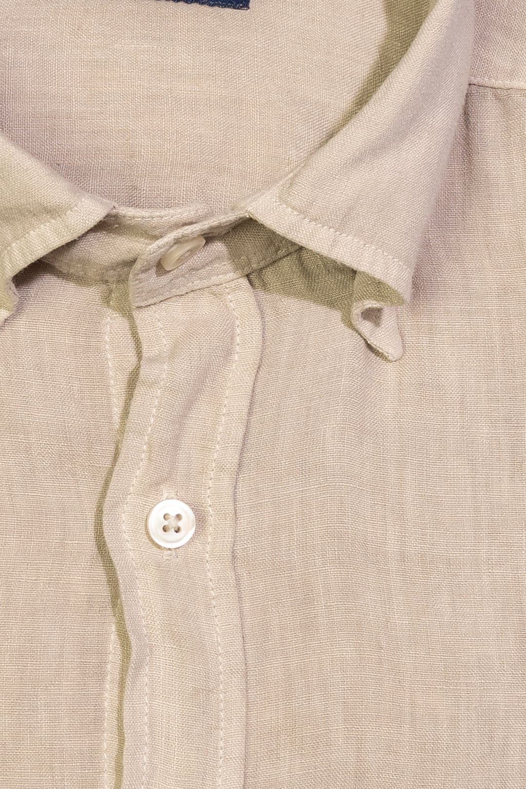 Chemise boutonnée en lin biscuit