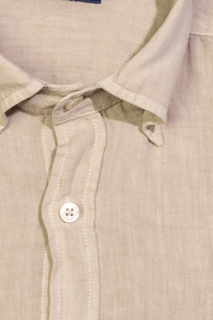 Chemise boutonnée en lin biscuit