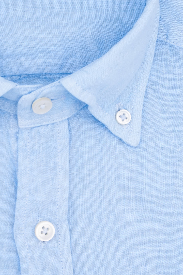 Chemise boutonnée slim bleu clair en lin